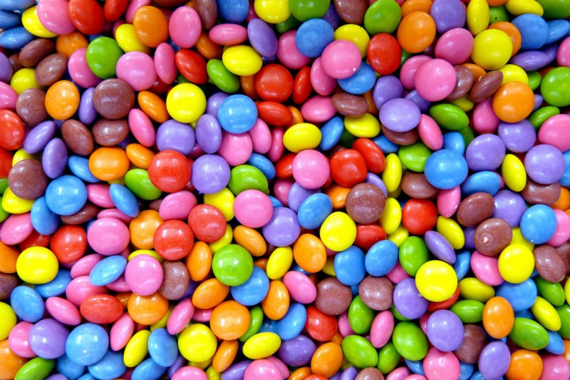 confiserie-ARTIGNOSC SUR VERDON-min_smarties_confectionery_lenses-1150911